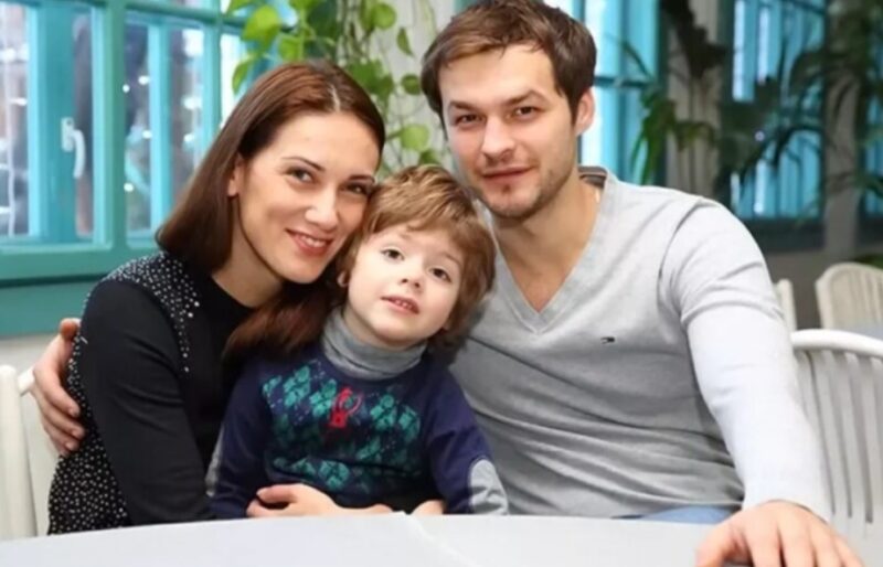 Актер с бывшей женой и сыном Андреем