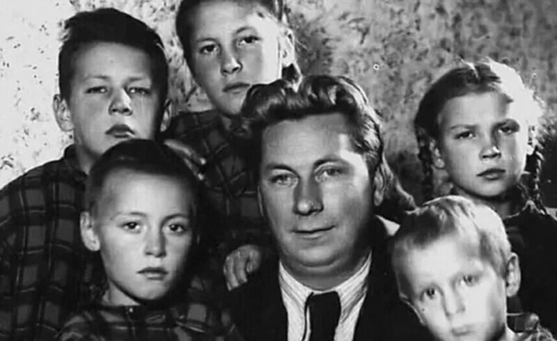 Шестнадцать свадеб с одной женщиной, сто лет на сцене и сотни ролей: удивительные рекорды советских актеров