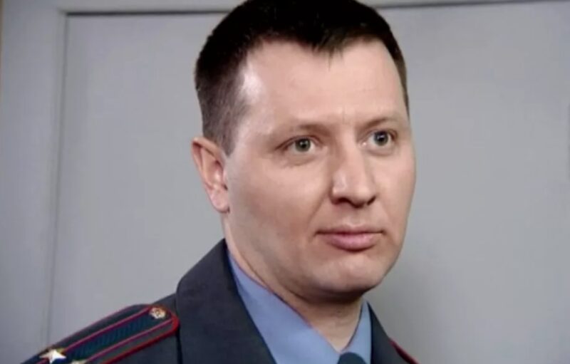 Обет холостяка из-за разбитого сердца, поздняя любовь и три дочери: личная жизнь звезды «Глухаря» Владислава Котлярского