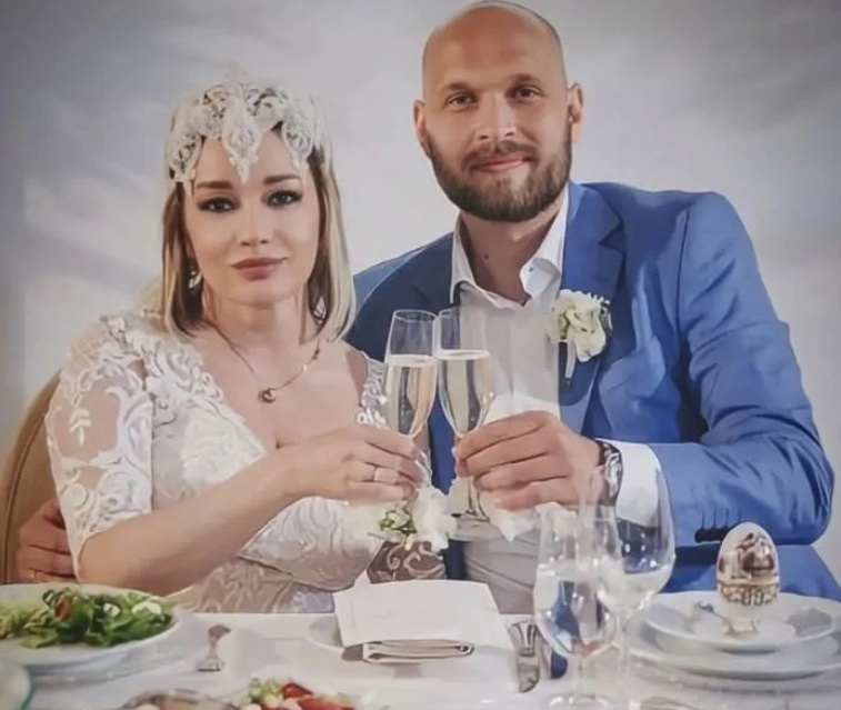 Снимок со свадьбы Татьяны Булановой