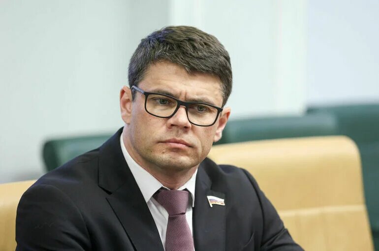 Развод после 26 лет брака и двое тайных сыновей: как живет Сергей Боярский