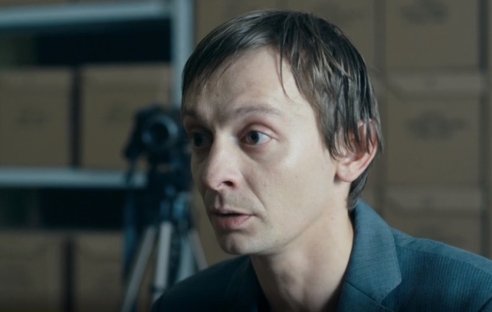 Актер в кадре популярного сериала «Метод»
