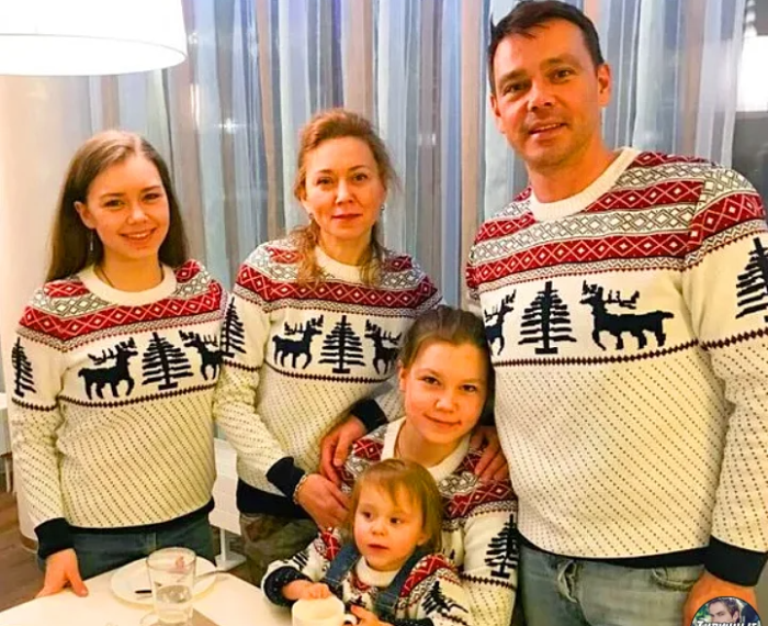 Сергей Губанов со своей супругой Ларисой и дочерьми