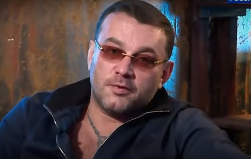 Четверо против одной: почему родные дочери и приемные дети Маши Распутиной ополчились на певицу