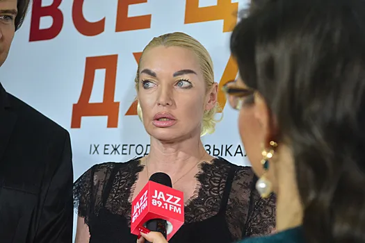 «С Настей лететь опасно»: Сергей Зверев рассказал, как Анастасия Волочкова сбежала от него в аэропорту ради незнакомца
