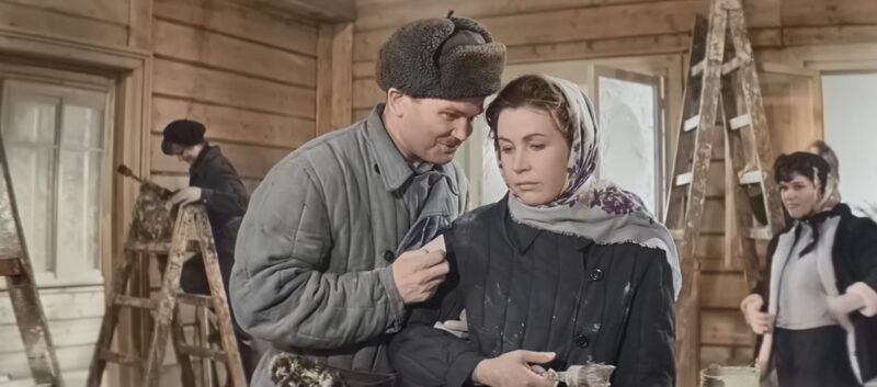 Любовь за кадром «Девчат»: кем были жены актеров легендарной советской комедии