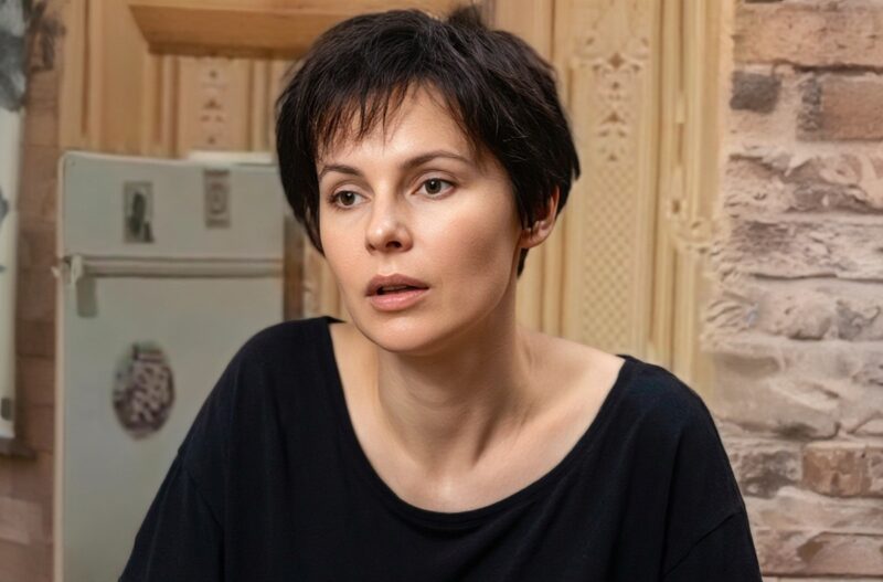 Актриса на съёмочной площадке в начале карьеры
