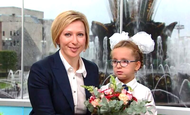 Яна Чурикова с дочерью Таисией в детстве