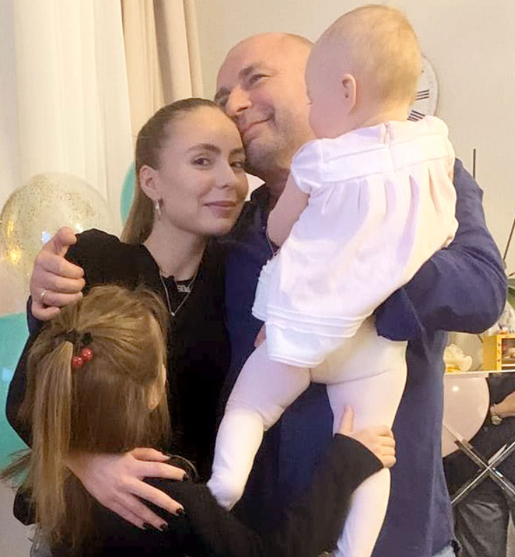 Младшие дочери 62-летнего Александра Жулина: почему одна выбрала гольф, а другую тренирует сам знаменитый отец