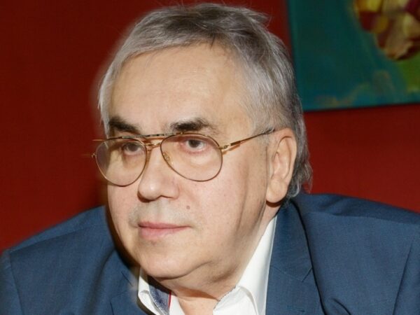 «Лучше бы назначили Богомолова»: почему Станислав Садальский раскритиковал Сергея Безрукова на посту худрука МХАТ