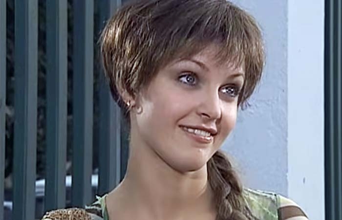 Актриса в роли Кати в телесериале «Провинциалы»