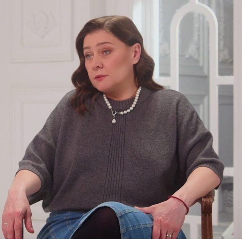 «Очень плохо выглядит для своего возраста»: почему Мария Голубкина не колет «гадость» и не стесняется седины