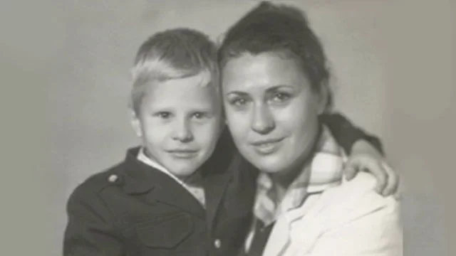 Валентина Толкунова с сыном Николаем