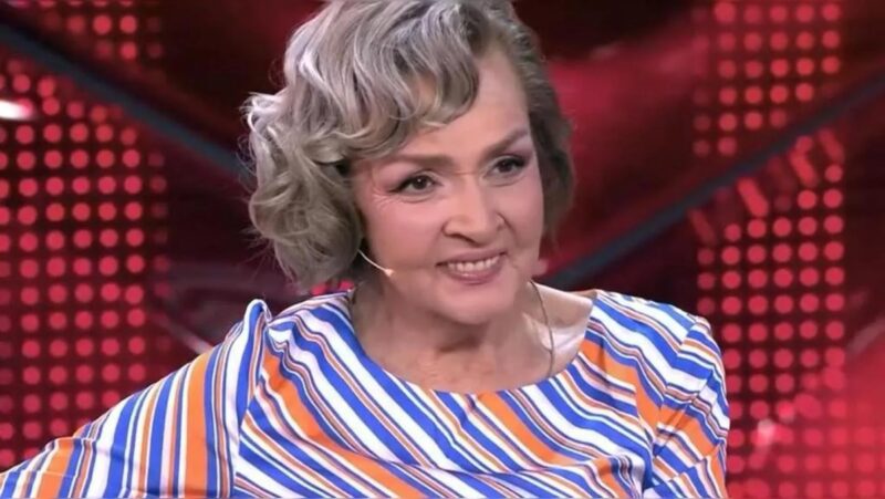 Деревенский дом вместо сцены МХАТа: как живет звезда «Экипажа» Ирина Акулова после трех разводов и ухода из профессии