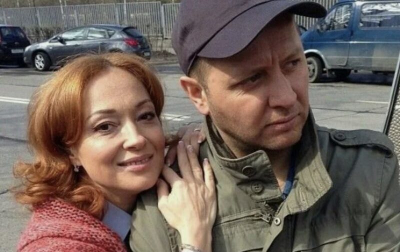 Обещал никогда не жениться, а теперь воспитывает троих дочерей: как изменилась семейная жизнь звезды сериала «Карпов» Владислава Котлярского