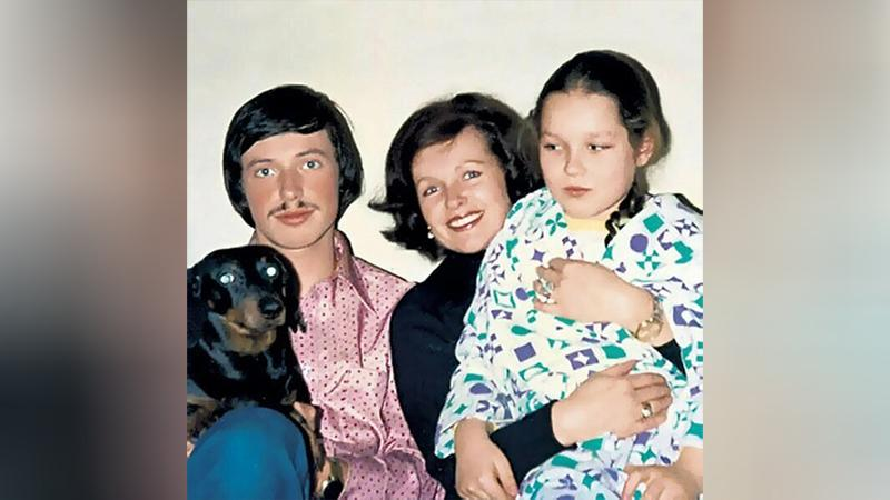 Одиночество на Фрунзенской набережной: почему 91-летняя Наталья Фатеева общается с сыном только через «лайки»