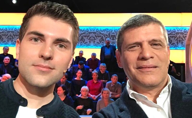 Дмитрий Борисов со своим отцом, известным филологом Дмитрием Баком