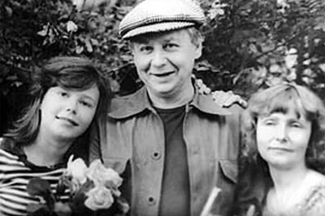 Одна выбрала седину и затворничество, другая — борьбу за молодость: разные судьбы Марины Зудиной и Александры Табаковой