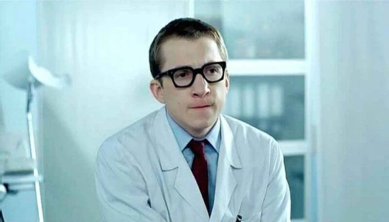 Ушел из «Интернов» на пике славы и стал маляром в Лондоне: как сейчас живет Дмитрий Шаракоис