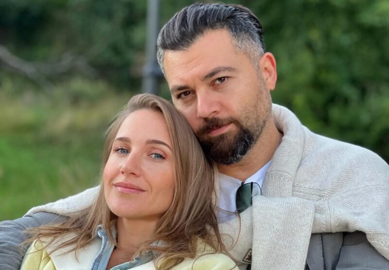 «Что за мощный мужчина рядом?»: как изменился Алексей Чумаков и почему их брак с Юлией Ковальчук постоянно критикуют в Сети