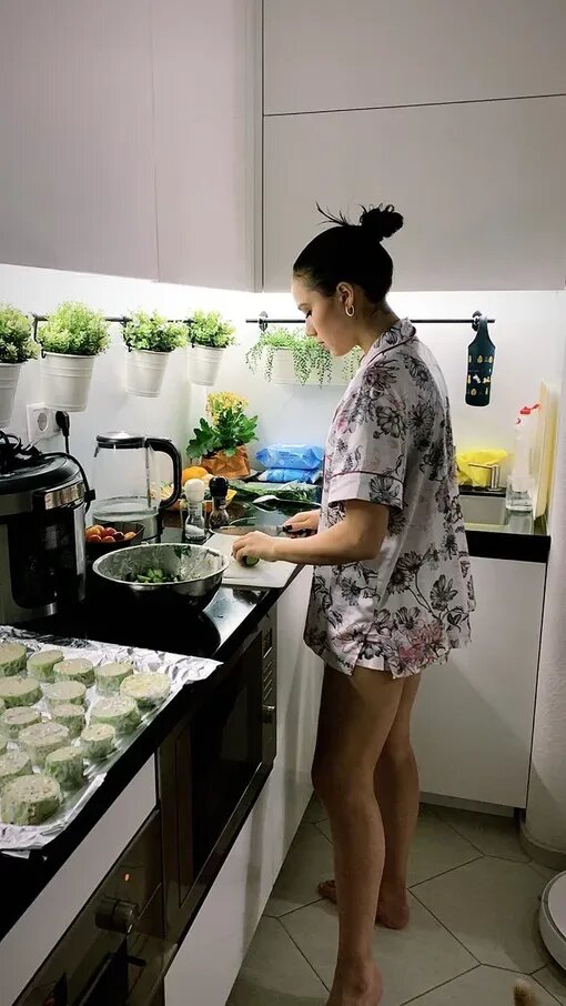 От скромной съемной «однушки» до особняка в Подмосковье: как обустроила свое жилье Алина Загитова