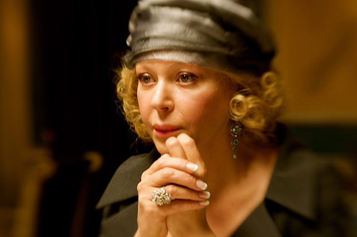 Елена Бондарчук в фильме «Одноклассники», 2009 год