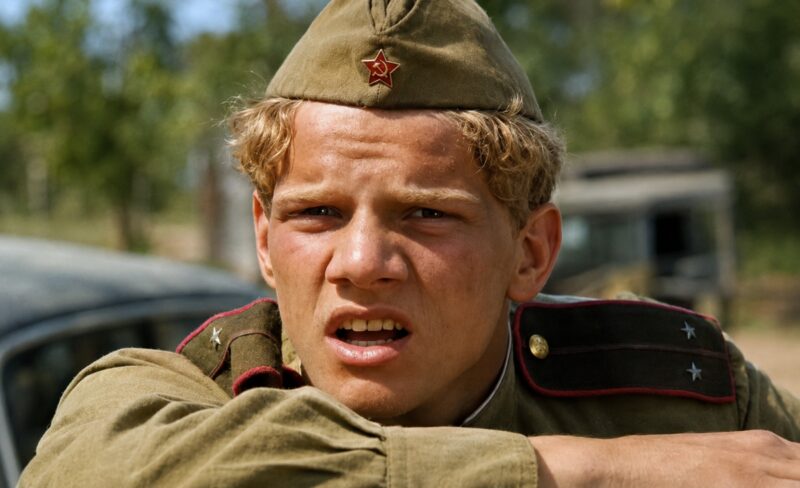 Жизнь на три страны и тайная свадьба: как Юрий Колокольников скрывает семейное счастье