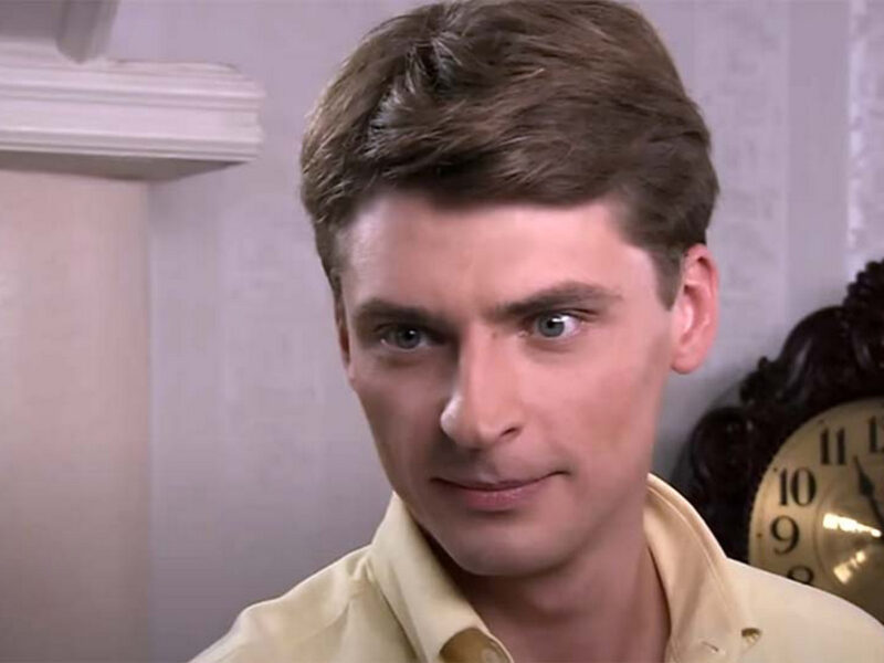 От сцены к алтарю: 8 известных актеров и их детей, ушедших в монастырь и церковное служение