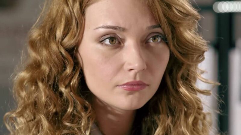 От сказочной Золушки до отшельницы: почему Юлия Маврина пережила самоубийство бывшего мужа и покинула кино