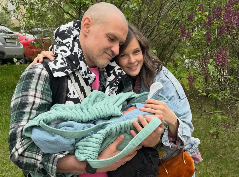 Бэби-бум 2026 года: 8 российских актёров и пар, у которых родились дети