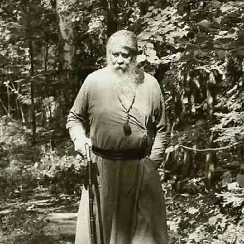 От Онегина Гаджикасимова до Алины Кабаевой: 11 историй знаменитостей о вере, крещении и духовных поисках