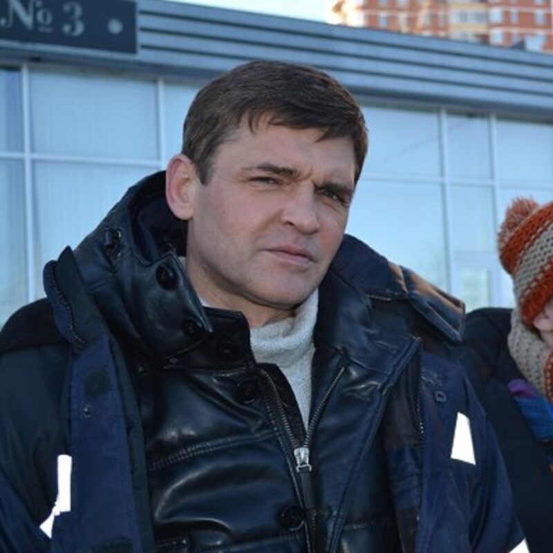 Экранный бандит с ранимой душой: три брака, громкие слухи и реальная жизнь Игоря Лифанова в 60 лет