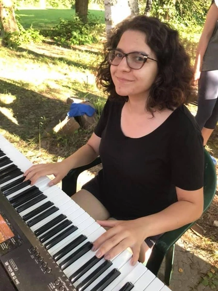 «Она обняла меня за ногу»: как Светлана Сорокина в 46 лет нашла дочь в приюте и почему считает её своей «улучшенной версией»