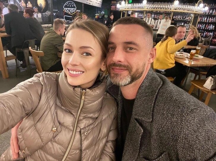 Девять месяцев брака и неприятие пасынка: почему Евгения Лоза ушла от Антона Батырева и как она живёт теперь