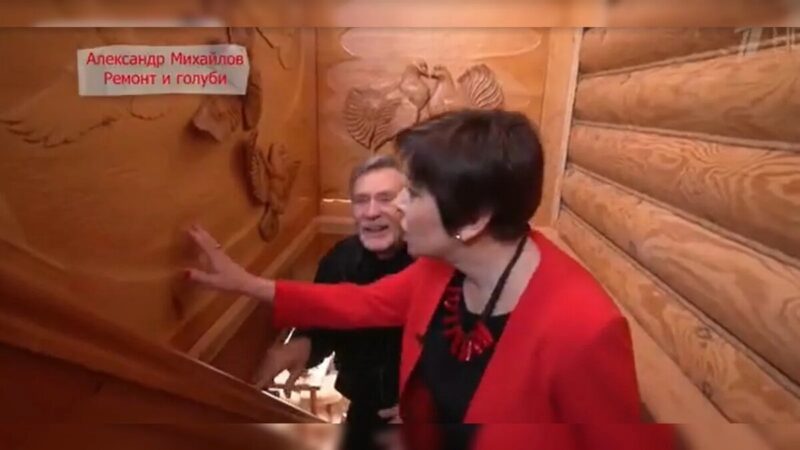 Дача Александра Михайлова под Зеленоградом: эволюция русской бани, кедровая лестница и гостиная в бывшем гараже