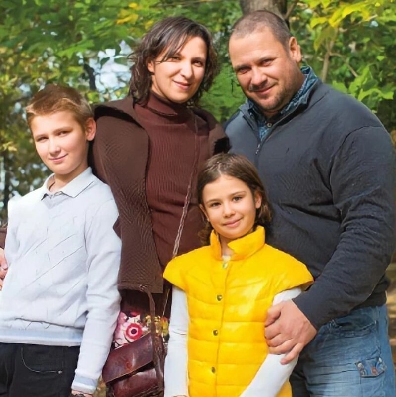 Супруги с детьми
