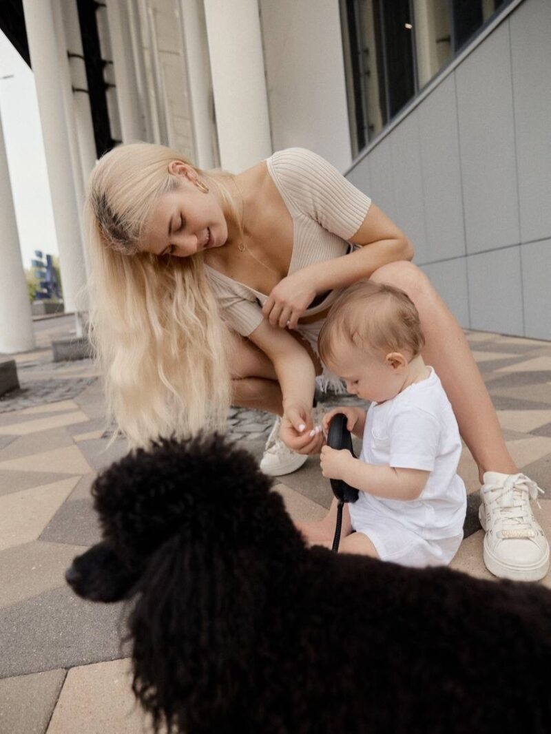 Отказ Навке, роды в «Лапино» и новый четверной лутц: как сейчас живёт 22-летняя Александра Трусова