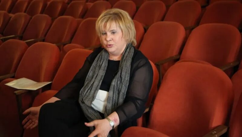 «Больше мы тебя не знаем»: как Татьяна Догилева разорвала дружбу с Олегом Меньшиковым и почему встала на его защиту спустя годы