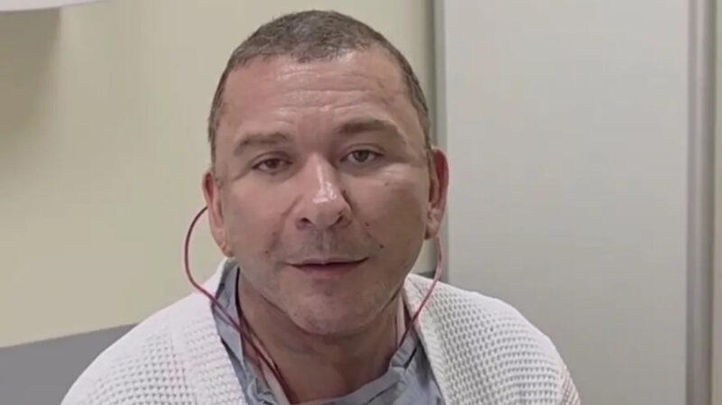 «Ничего не осталось от прежнего комика»: 53-летний Александр Морозов решился на новую пластику ради романтических ролей