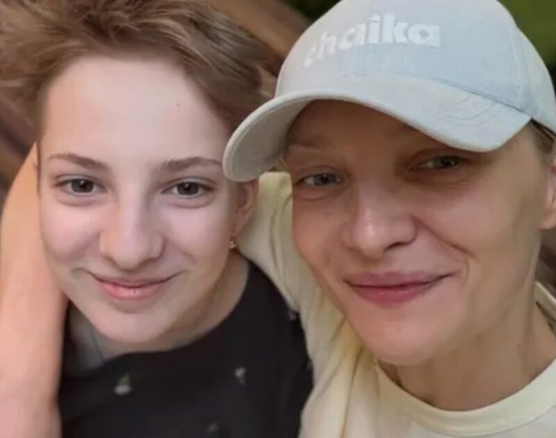 Павла — папина копия, Петр — «маленький мужик»: как растут дети Вилковой и Любимова, которых долго прятали
