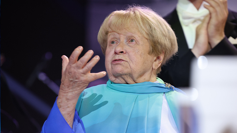 96-летняя Пахмутова после ухода Добронравова: кто рядом и почему музыка осталась главной опорой