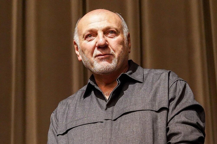 Старший сын унаследовал черты Ирины Метлицкой, младший — Сергея Газарова: как отец один поднимал мальчиков после её ухода