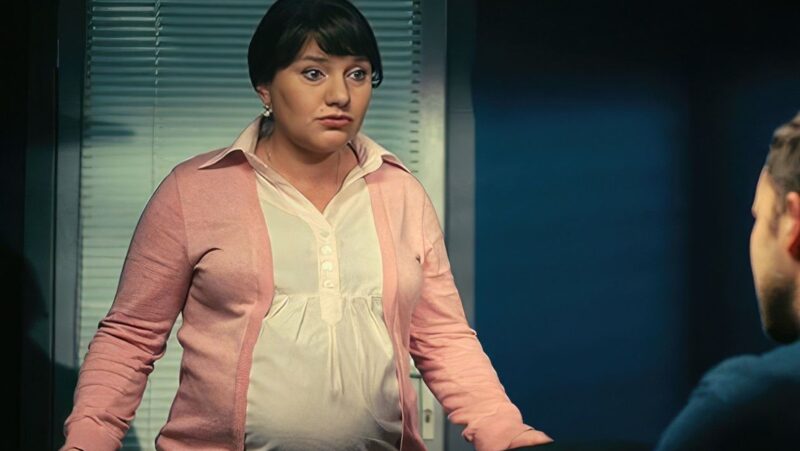 Кадр из сериала «Мама-детектив», где актриса снималась в период беременности