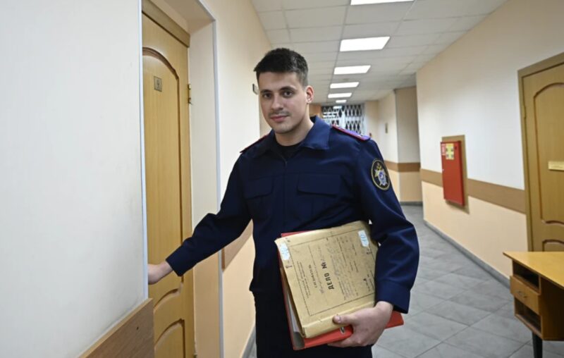 Не пошли по стопам отцов: кем стали сыновья шести известных актёров
