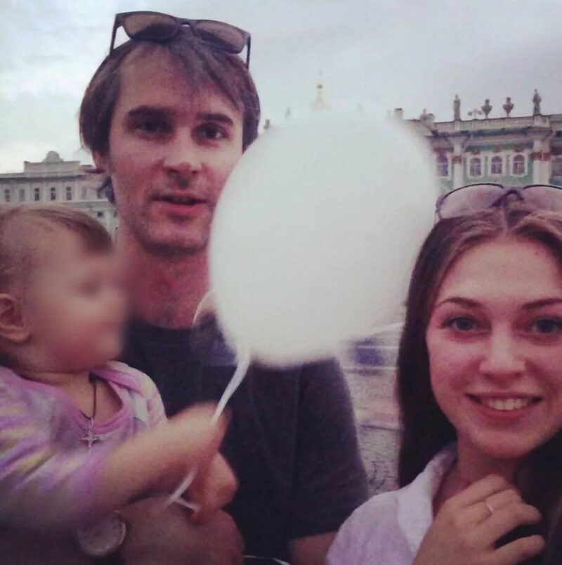Александра Никифорова с бывшим супругом Евгением Семёновым и дочерью Анной