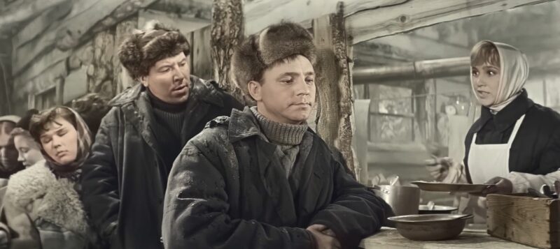 Кем были и как жили мамы 8 любимых актеров из фильма «Девчата»