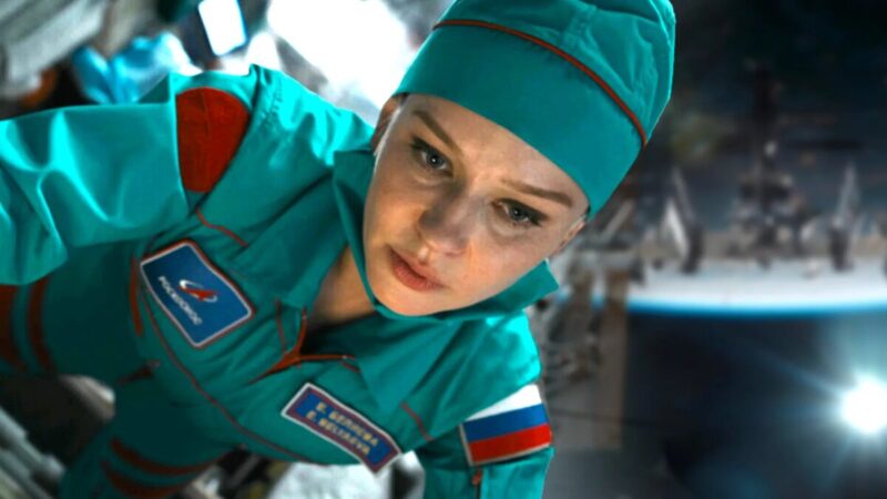 Космический «Вызов» Юлии Пересильд: почему полет актрисы на орбиту рассорил ее с космонавтами
