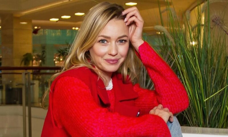 Актриса Евгения Лоза
