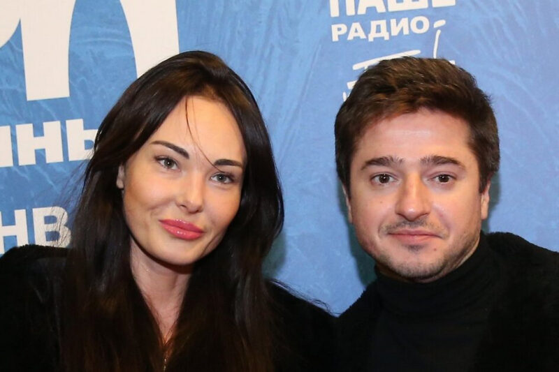 Вдали от софитов: на ком женаты известные российские актёры