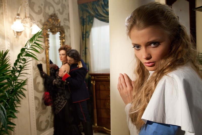 Алина Ланина в роли Елизаветы Вишневецкой в сериале «Тайны института благородных девиц»